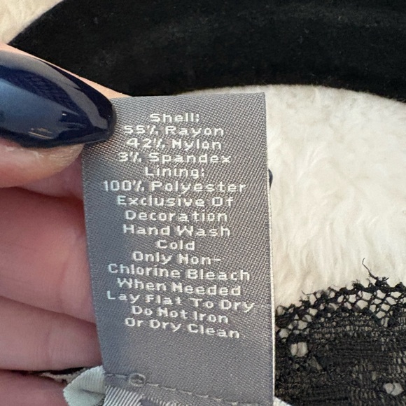 🖤 Black Beaded Lace Blouse – Elegant, Feminine, Glam 🖤 - Picture 8 of 8